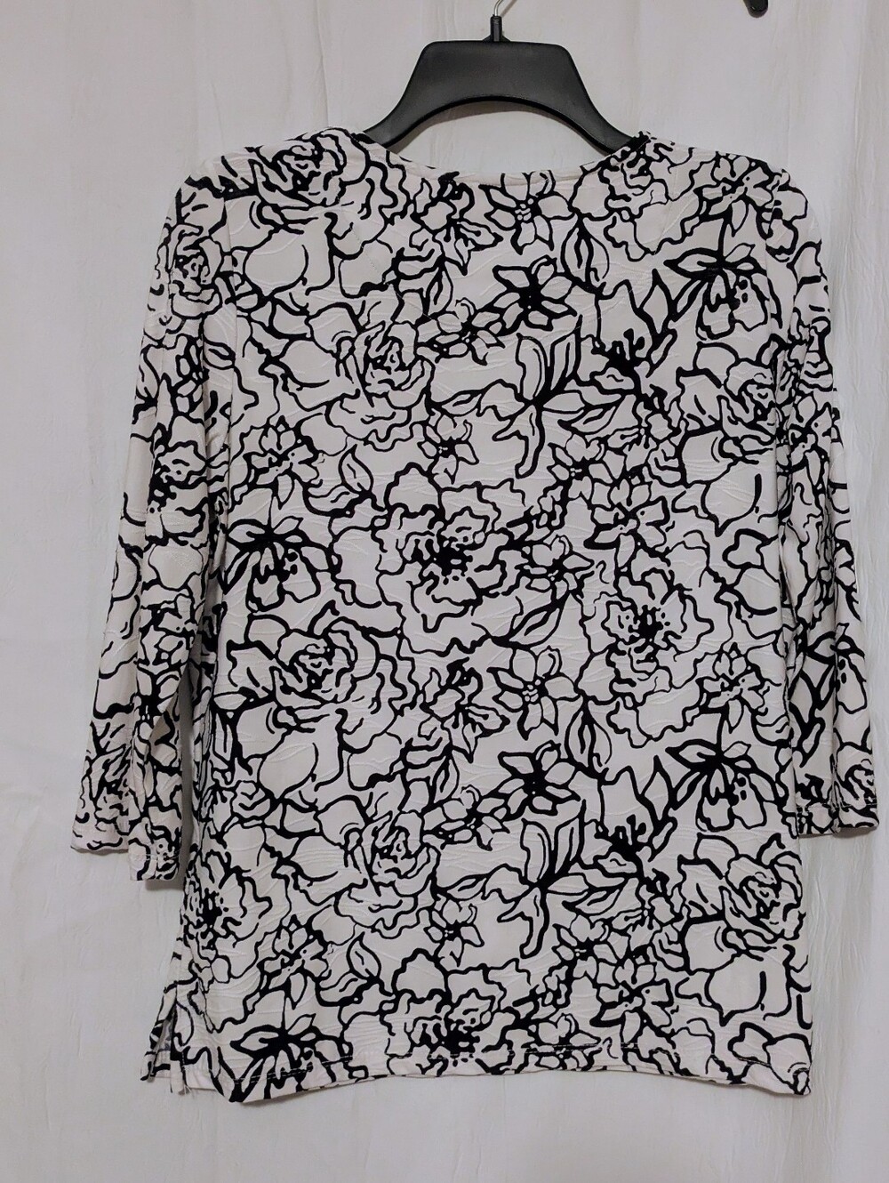 Emily Daniels Black & White Floral Mid Sleeve Women’s Top Medium